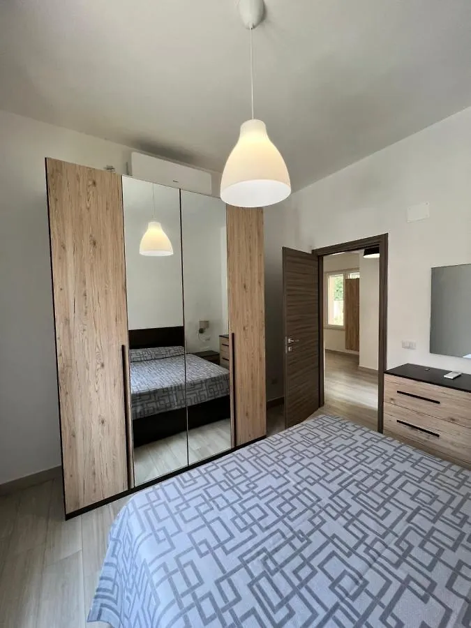 Villa I Lecci Livorno 0*,